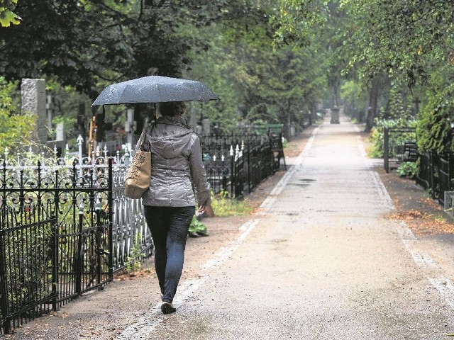 Cmentarz św. Jerzego przy ul. Gałczyńskiego jest najstarszą nekropolią w mieście. Powstał w 1811 roku