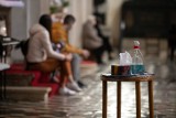 Wielkanoc 2021: Limit pięciu osób w kościołach? Jest komunikat po spotkaniu biskupa z ministrem zdrowia