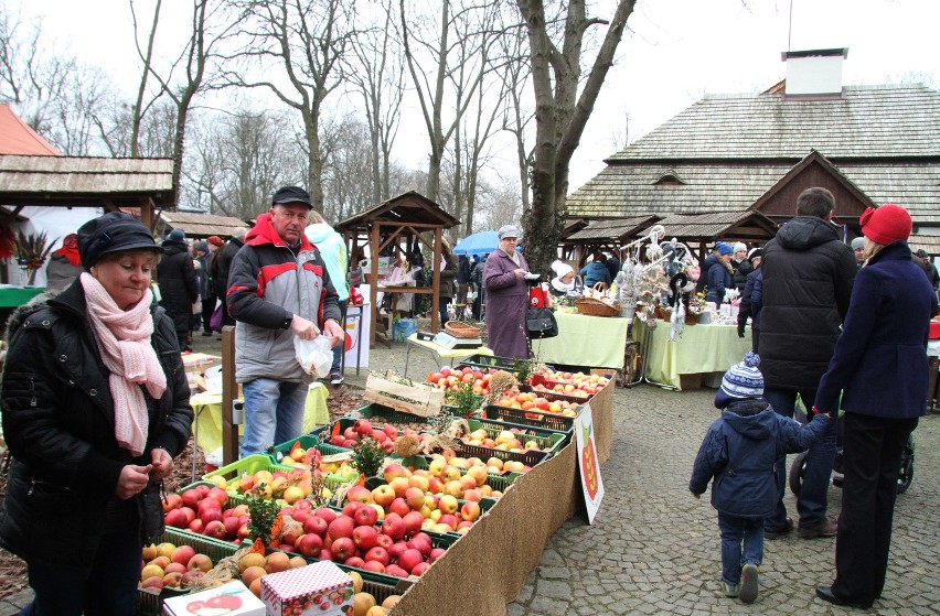 Smacznie, zdrowo i świątecznie na kiermaszu w Dworku Laszczyków w Kielcach 