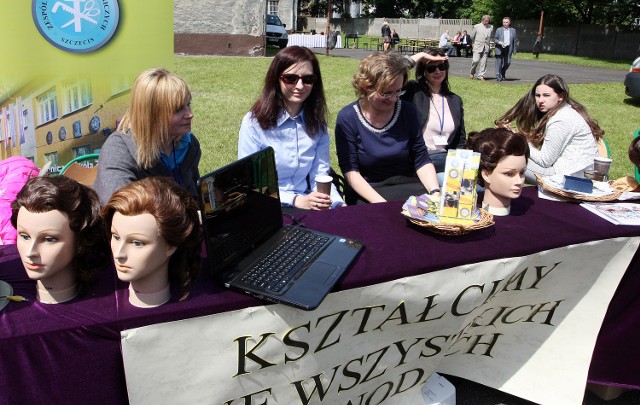 Studenci przy wyborze studiów w większości przypadków kierują się swoją pasją i hobby (ponad 40 proc.). Nieco mniej, ponad 30 proc. wybiera kierunek studiów sugerując się tendencjami rynkowymi