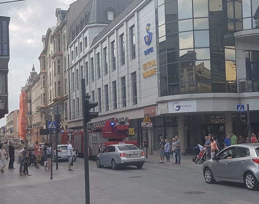 Alarm pożarowy w Saspolu. Na miejscu 3 zastępy straży pożarnej