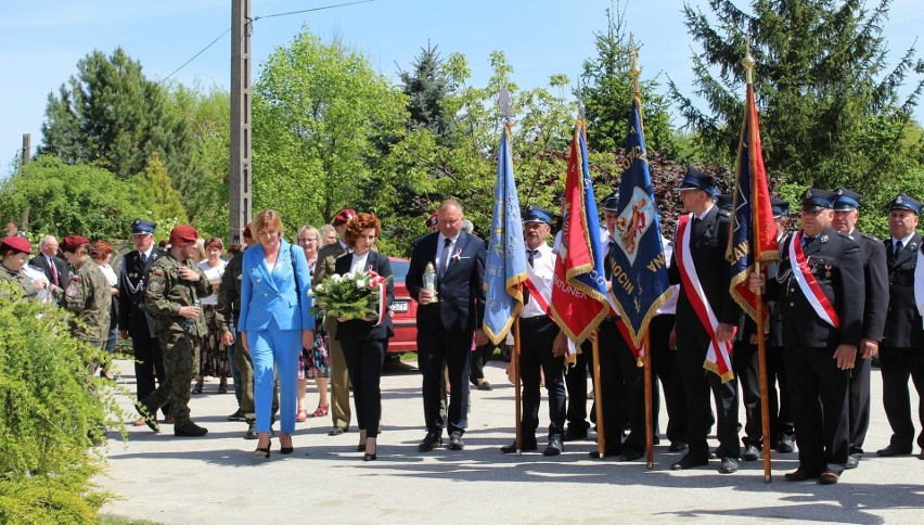 Mieszkańcy wraz z władzami gminy Czarnocin świętowali 233....