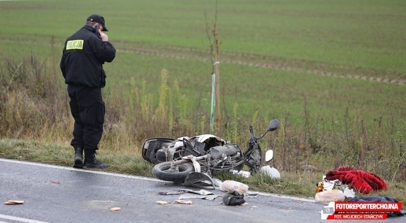 Wypadek koło Niesułowa. Auto zderzyło się ze skuterem