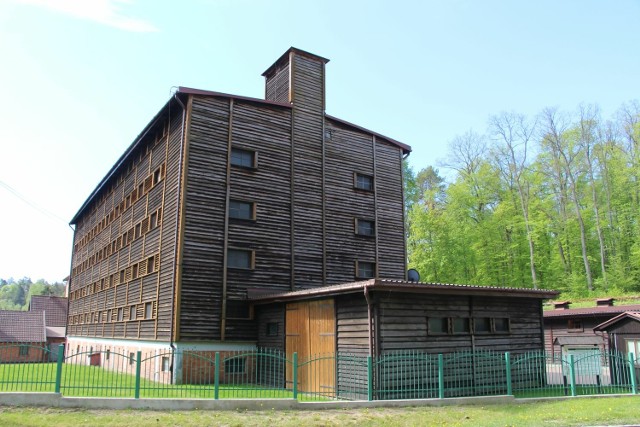 Zabytkowa wyłuszczarnia nasion im. Zdzisława Borońskiego w Rucianem-Nidzie