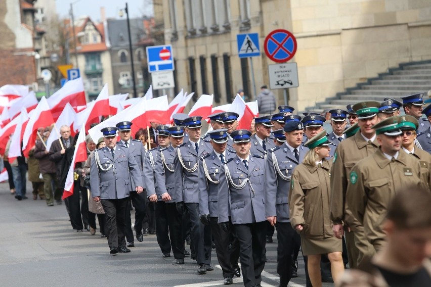 75. rocznica zbrodni katyńskiej: W Katowicach uczczono...