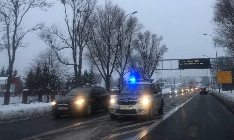 Obława za poszukiwanym. Policja kontrolowała kierowców...