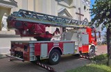 Krzyż na kościele w Praszce groził upadkiem. Interweniowali strażacy