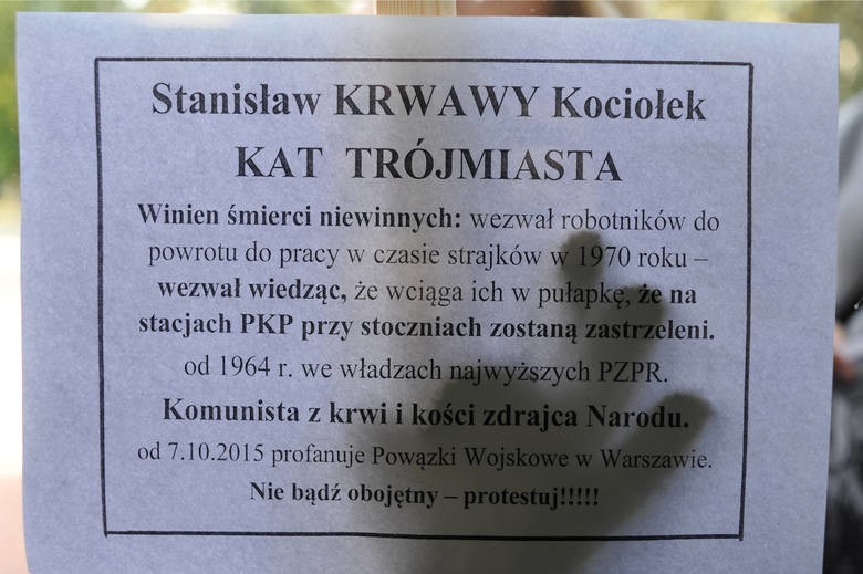 Były wicepremier Stanisław Kociołek nie spoczął w spokoju [ZDJĘCIA]