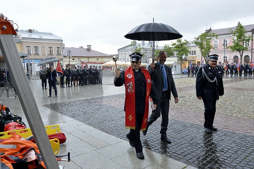 Gorlice. Druhowie z OSP podziękowali za sprzęt wartości wielu milonów złotych [ZDJĘCIA]