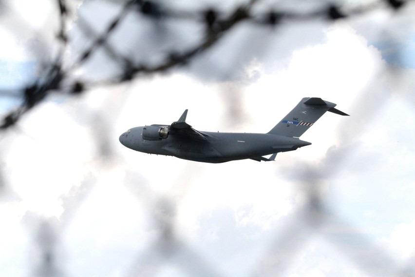 Wojskowy samolot Boeing C-17 we Wrocławiu. "To latający potwór"