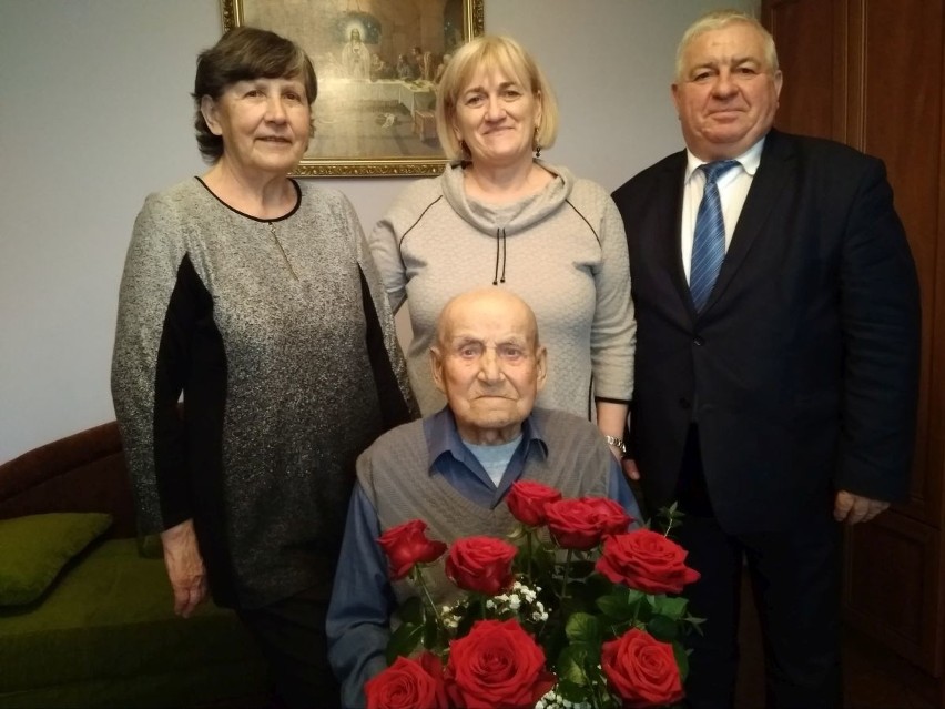 104 lata mieszkańca Zawady w gminie Ożarów, Władysława Chruściaka           
