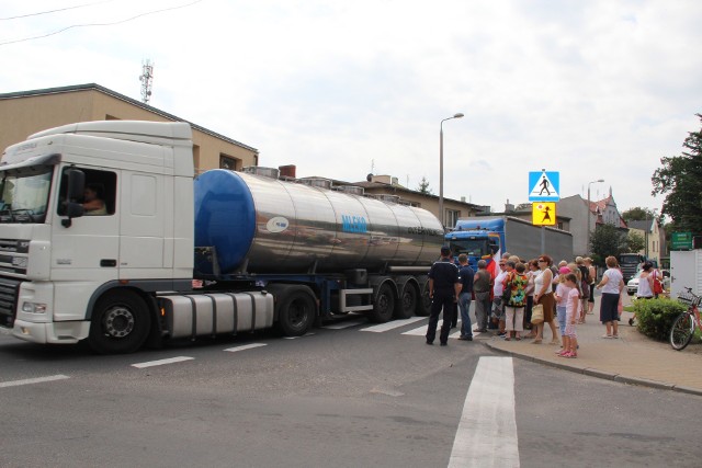 W walkę o budowę obwodnicy Kowalewa Pomorskiego od wielu lat angażują się mieszkańcy gminy, którzy przygotowali cyklicznie blokady na krajowej drodze nr 15