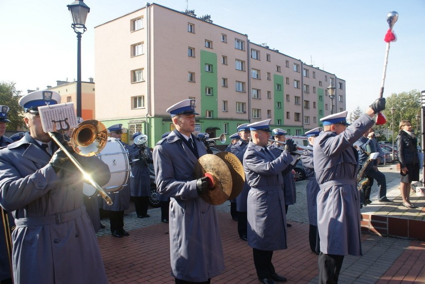 Ślubowanie klasy mundurowej III LO im. L. Szenwalda w...