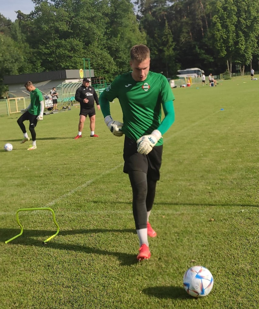 Jakub Ojrzyński, bramkarz młodzieżowych drużyn Liverpoolu FC dostał zgodę na treningi w Radomiaku. Transfer w trakcie negocjacji