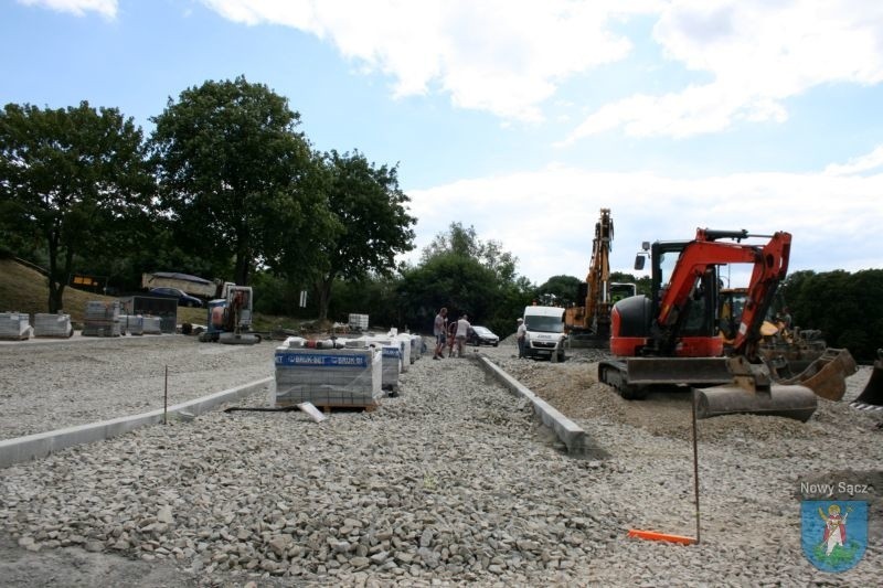 Nowy Sącz. Trwają prace przy rozbudowie parkingu pod Panoramą. Zobacz zdjęcia z inwestycji