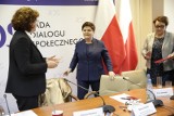 Związek Nauczycielstwa Polskiego zdradza, że wicepremier Beata Szydło zapytała, co ze strajkiem w szkole prowadzonej przez ZNP w Łodzi