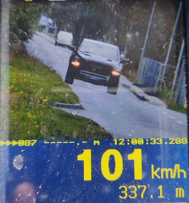 Dowód z laserowego miernika prędkości, że tyle na liczniku podczas jazdy w Tucholi miał kierowca z Cekcyna