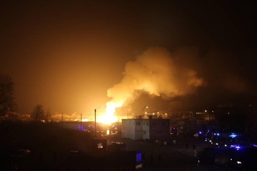 Pożar w Siemianowicach Śląskich. Rzecznik straży pożarnej:...