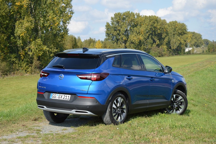 Opel Grandland X...