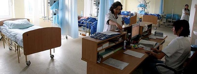 Pododdział udarowy w szpitalu MSWiA w Rzeszowie jest wyposażony w nowoczesny sprzęt, który umożliwia monitorowanie stanu chorych przez całą dobę.
