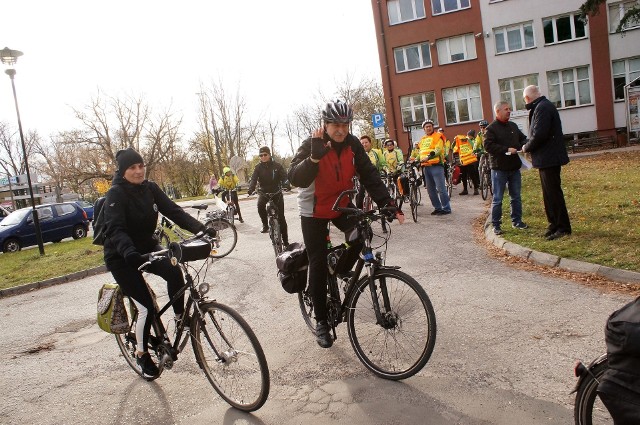 Inowrocław jest miastem wielu rowerzystów. Każdy nowy odcinek ścieżek rowerowych jest tu więc na wagę złota