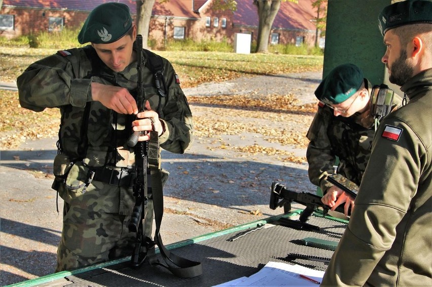 Żołnierze ze służby przygotowawczej spróbowali swoich sił, by dostać się na zawodowego do 10 Opolskiej Brygady Logistycznej