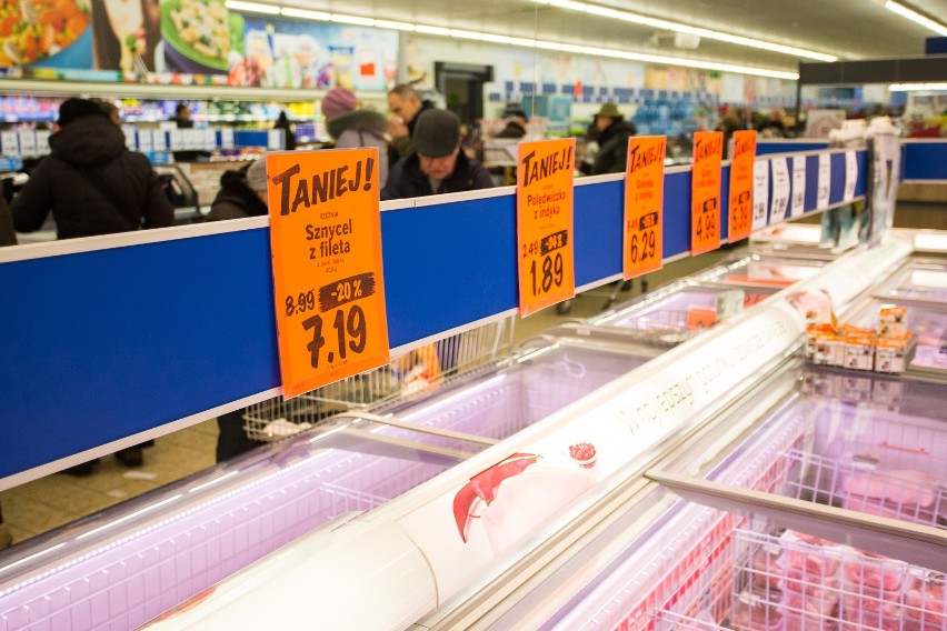 Sklepy sieci LIDL będą czynne dłużej w piątki i soboty w...