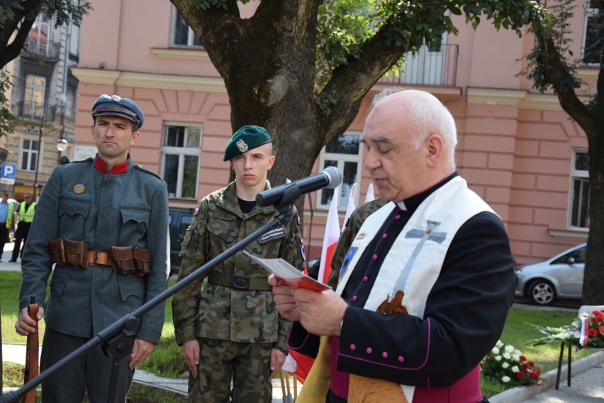 W Przemyślu odsłonili odnowiony pomnik marszałka Józefa Piłsudskiego [ZDJĘCIA]