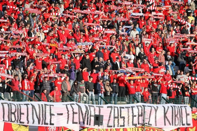 Chorzów chce 60 tys. zł od Widzewa Łódź za każdy mecz na stadionie przy Cichej