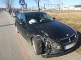 Zderzenie dwóch samochodów w Lęborku. Auta zostały mocno uszkodzone 