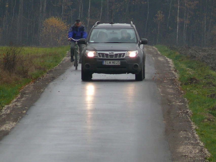 Ponad osiem kilometrów nowych dróg w gminie Włoszczowa za milion złotych