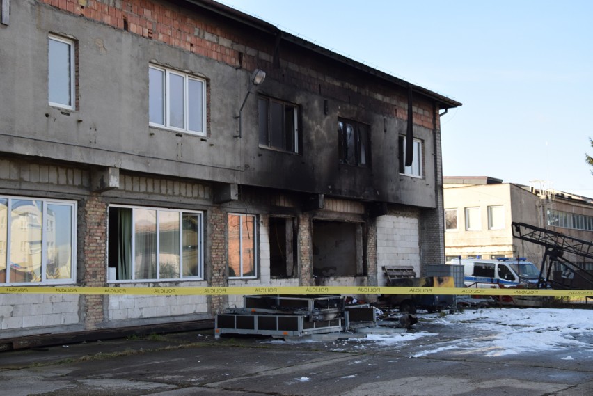 Tarnów. Tajemniczy pożar na terenie Zakładów Mechanicznych