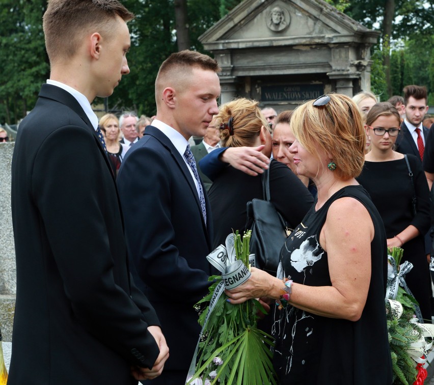 Sądeczanie i dziennikarze pożegnali redaktora Leszka Horwatha [ZDJĘCIA, WIDEO]