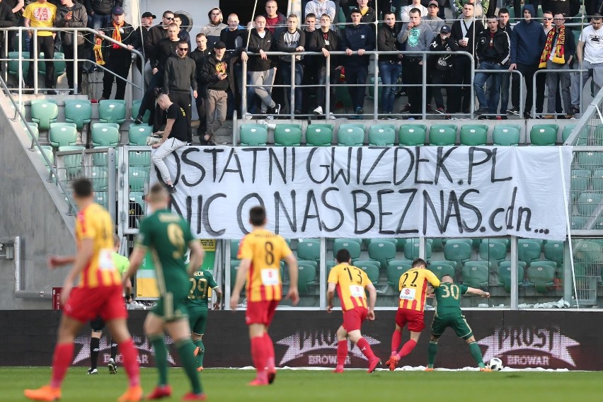 Akcja kibiców odbyła się na wielu stadionach w Polsce.