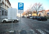 Parkowanie na placu Orła Białego w Szczecinie płatne przez cały tydzień? Mieszkańcy chcą zmian!  