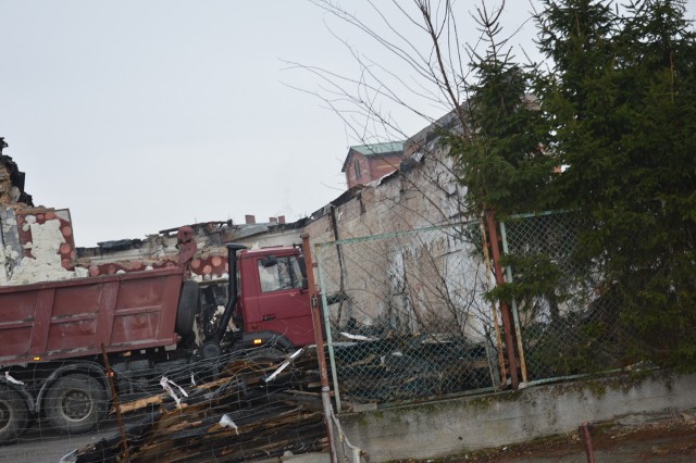 Rok od pożaru wciąż trwa odbudowa pasażu. Co było przyczyną takich zniszczeń?