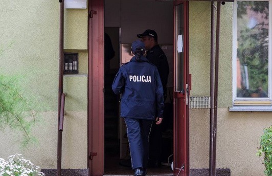 Już blisko trzy tygodnie zabójca z ul. Niemcewicza ukrywa...