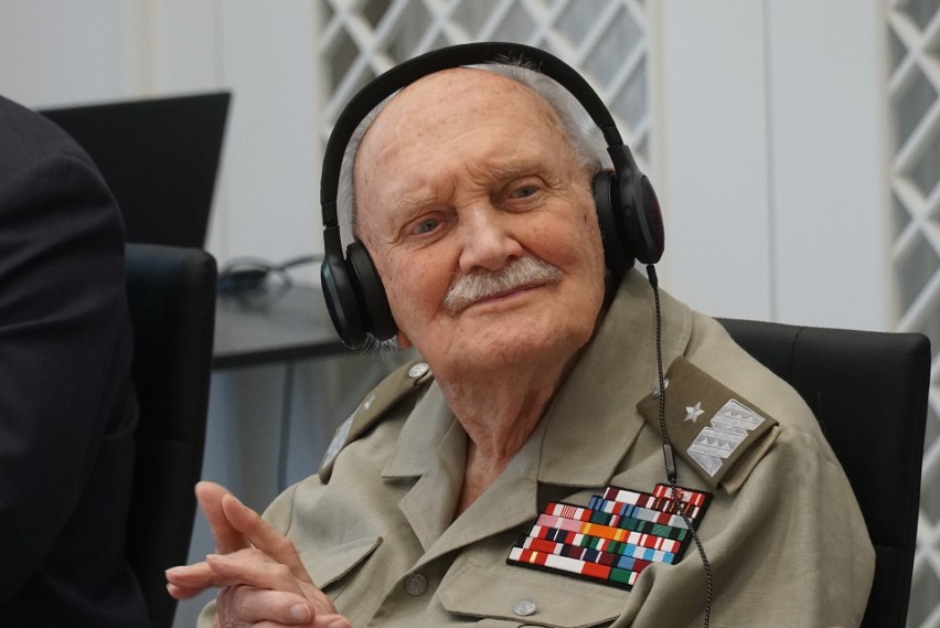 Generał Podhorski kończy 101 lat. Jubilatowi składamy...