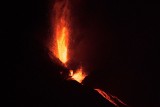 La Palma: wulkan Cumbre Vieja znów w żywiole. Wycieka lawa, erupcja może potrwać nawet do końca roku [ZDJĘCIA] [WIDEO]
