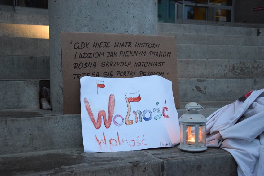 Protest przed Sądem Okręgowym w Katowicach we wtorek 25...