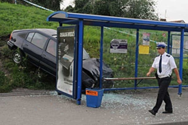 Efekt ucieczki Artura M w 2008 roku przy rondzie Fordońskim. To wtedy, pijany, uciekając przed policją, wjechał w trzyosobowa rodzinę.