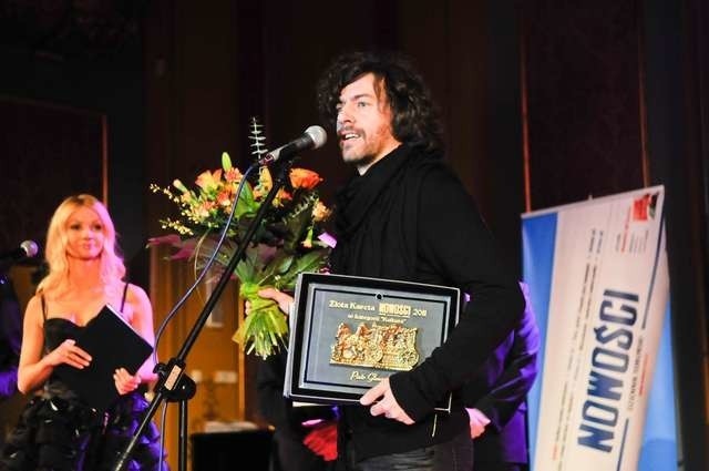 Piotr Głowacki jest również laureatem Złotej Karety "Nowości" w kategorii kultura