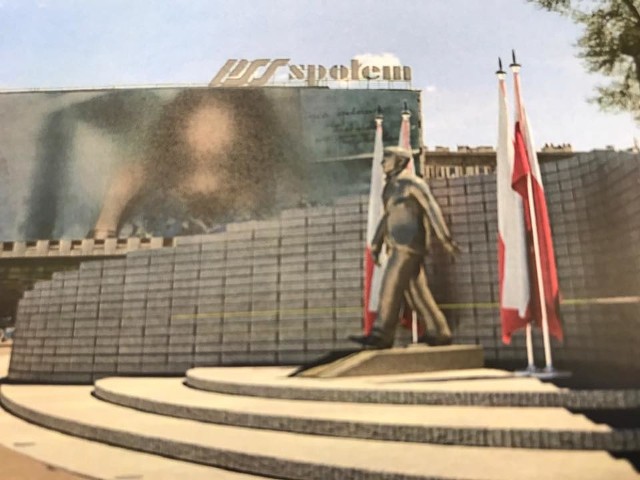 Pomnik Lecha Kaczyńskiego w Białymstoku. W sieci pojawił się pierwszy projekt