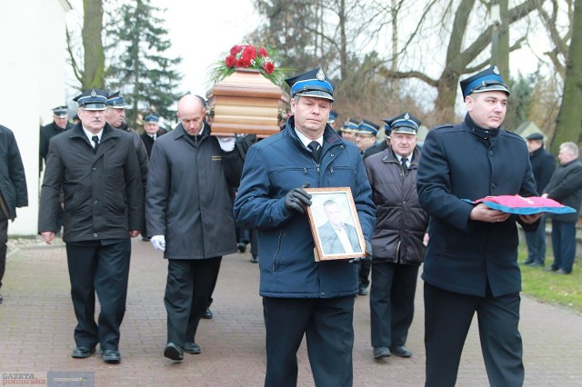 Tak było na pogrzebie Lecha Stefana Kuropatwińskiego w Kowalu, 27 grudnia 2022 roku.