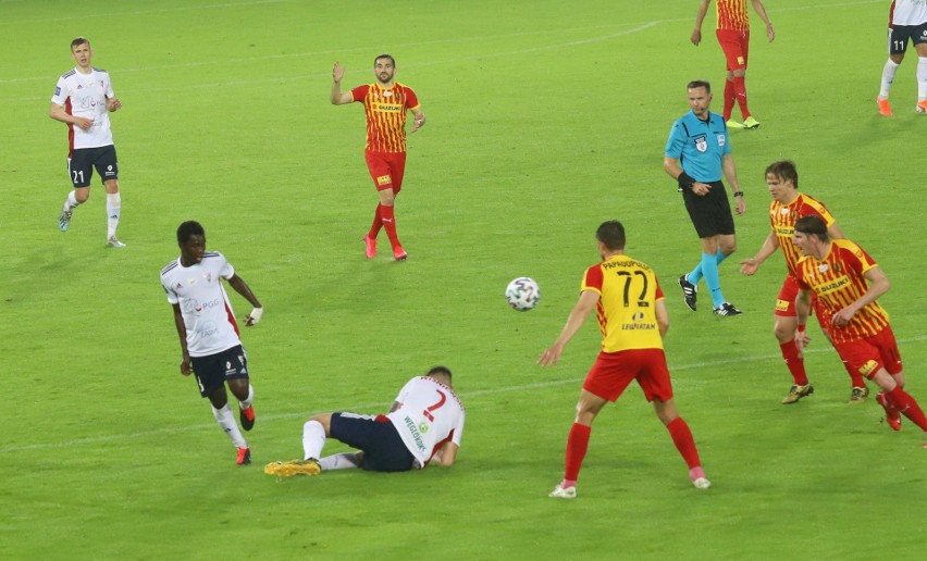 Trener Korony Kielce Maciej Bartoszek po porażce z Górnikiem Zabrze 2:3: -Straciliśmy bardzo ważne punkty. Jestem zły