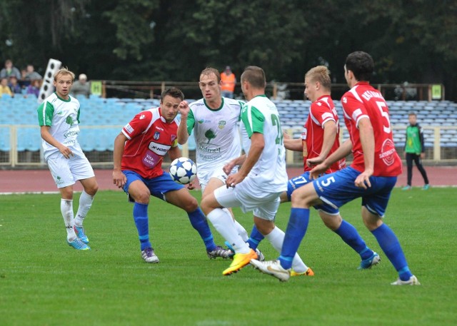 Piłkarze Stelmetu UKP Zielona Góra przegrali na własnym boisku z Rakowem Częstochowa 0:1 (0:0)