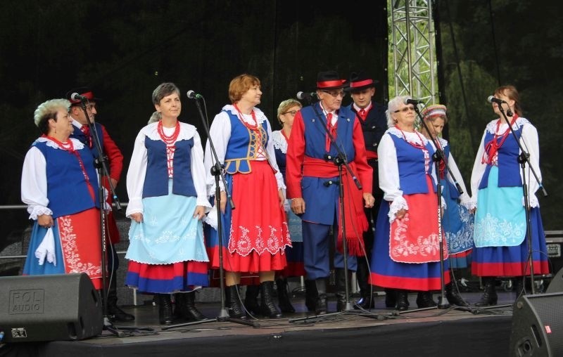 Radziejowski zespół folklorystyczny "Kujawy"  rozsławia region. Ostatnio z sukcesem w Ciechocinku