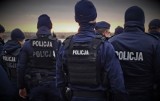 Narkotyki i broń na jednej z posesji w powiecie gdańskim. Policjanci z Pruszcza i z CBŚP zatrzymali dwóch mężczyzn