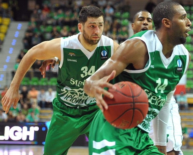 Quinton Hosley (z piłką) w niedzielę zdobył 11 punktów dla Stelmetu Zielona Góra.