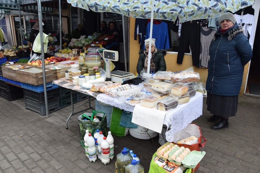 Na rynku w Pruszczu Gdańskim można kupić świąteczny...